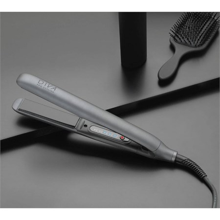 Diva Styling Precious Metal Touch Straightener Titanium Pro202 in Accessori