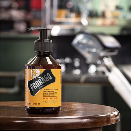 PRORASO Detergente Wood and Spice Purificante 200 ml in Barber Shop