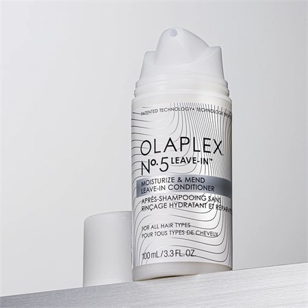 Olaplex Moisturize & Mend Leave-In Conditioner N°5 100ml Balsamo Ristrutturante Senza Risciacquo in Capelli